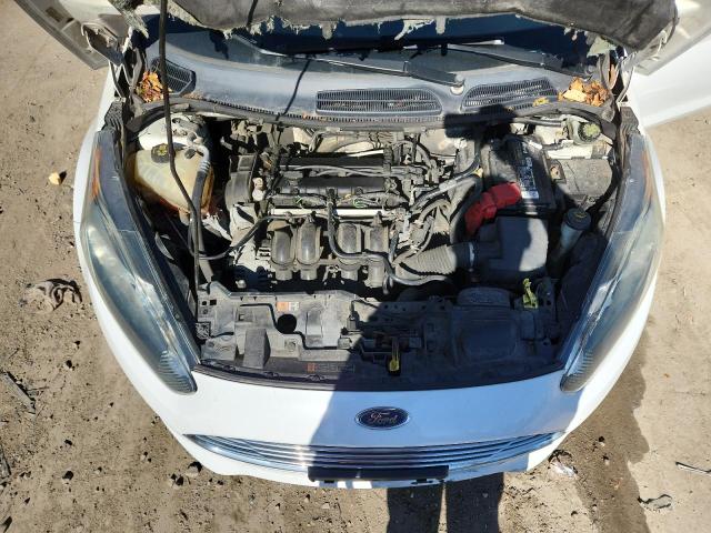 3FADP4BJ2FM223954 - 2015 FORD FIESTA SE WHITE photo 11