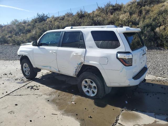 JTEBU5JR7G5311828 - 2016 TOYOTA 4RUNNER SR5/SR5 PREMIUM 白色 照片 2