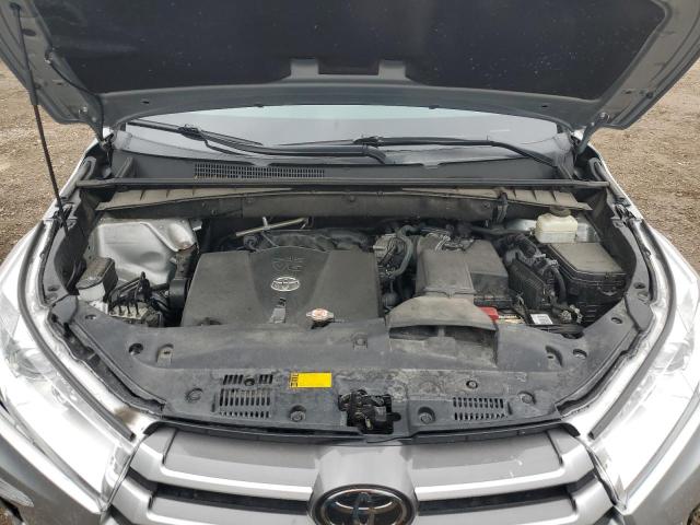 5TDJZRFH6KS587459 - 2019 TOYOTA HIGHLANDER SE Plata foto 11