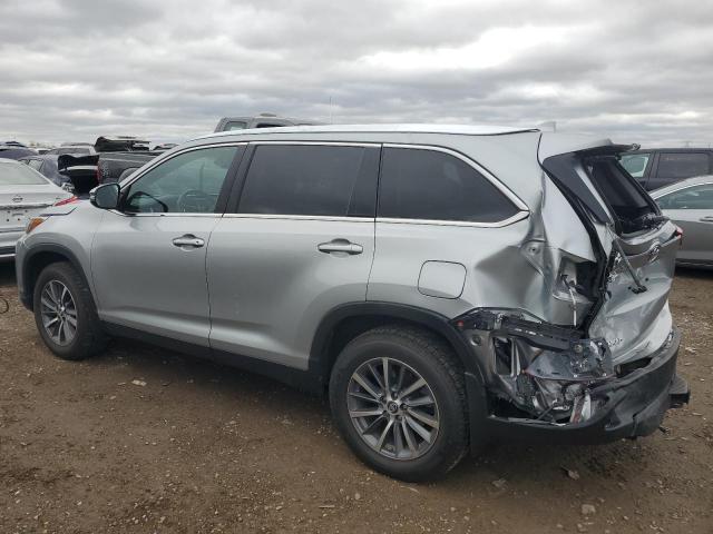 5TDJZRFH6KS587459 - 2019 TOYOTA HIGHLANDER SE Plata foto 2