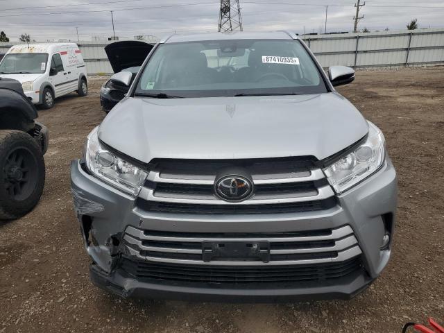 5TDJZRFH6KS587459 - 2019 TOYOTA HIGHLANDER SE Plata foto 5