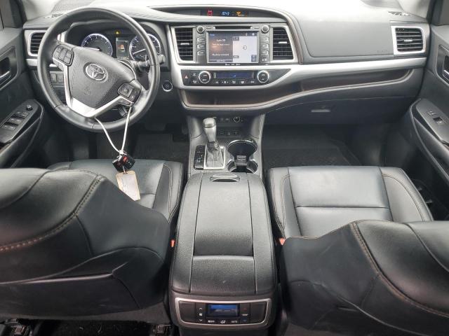 5TDJZRFH6KS587459 - 2019 TOYOTA HIGHLANDER SE Plata foto 8
