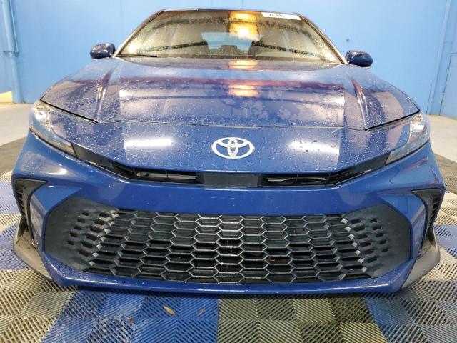 4T1DAACK7SU090742 - 2025 TOYOTA CAMRY XSE BLUE photo 5