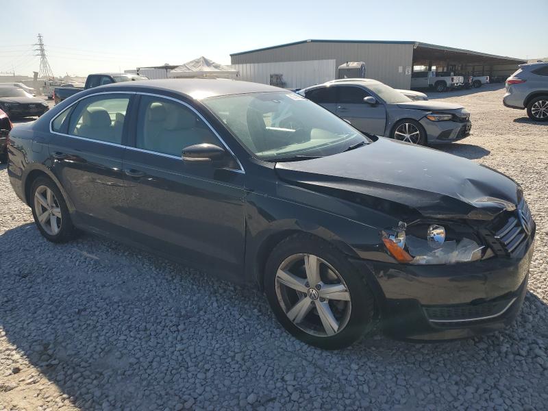 1VWBH7A37EC017576 - 2014 VOLKSWAGEN PASSAT SE BLACK photo 4