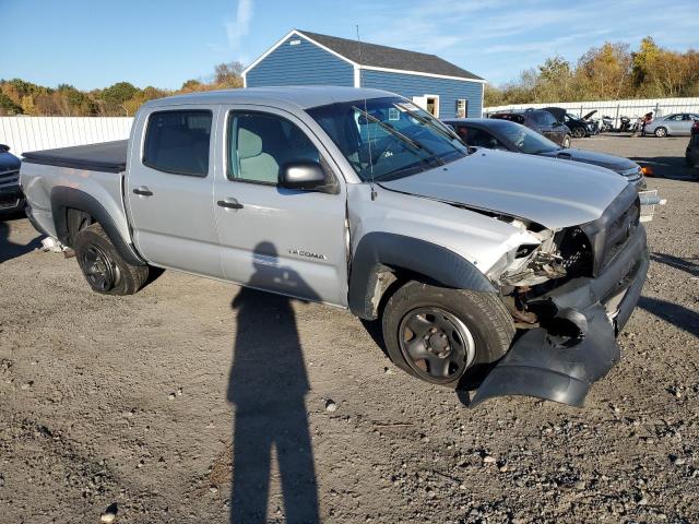 3TMLU4EN6BM064329 - 2011 TOYOTA TACOMA DOUBLE CAB SILVER photo 4