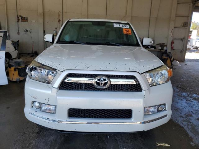 JTEBU5JR7B5042089 - 2011 TOYOTA 4RUNNER SR5 თეთრი ფოტო 5