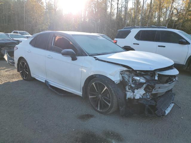 4T1B61HK5KU234791 - 2019 TOYOTA CAMRY XSE WHITE photo 4