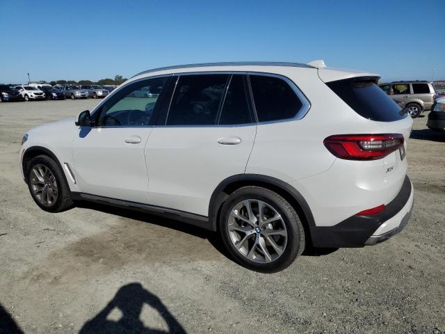 5UXCR6C59KLL24495 - 2019 BMW X5 XDRIVE40I WHITE photo 2
