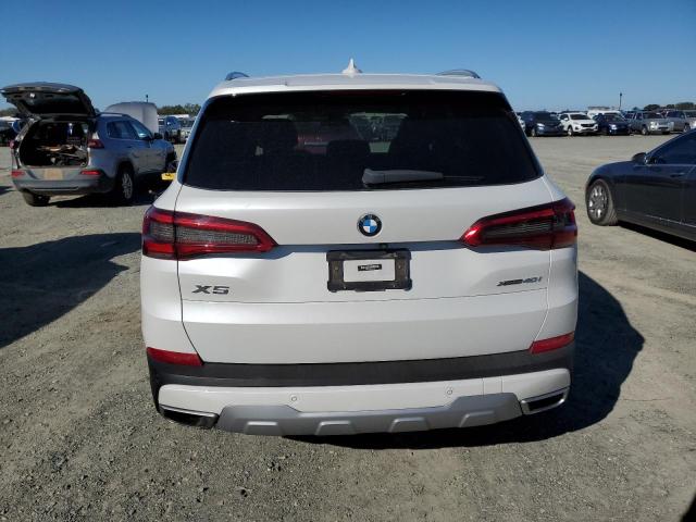 5UXCR6C59KLL24495 - 2019 BMW X5 XDRIVE40I WHITE photo 6