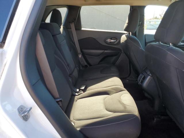 1C4PJLCB0GW338726 - 2016 JEEP CHEROKEE LATITUDE WHITE photo 11