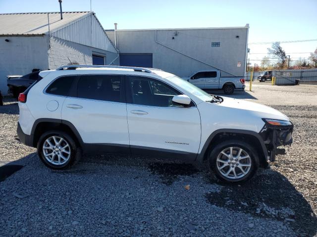 1C4PJLCB0GW338726 - 2016 JEEP CHEROKEE LATITUDE WHITE photo 4