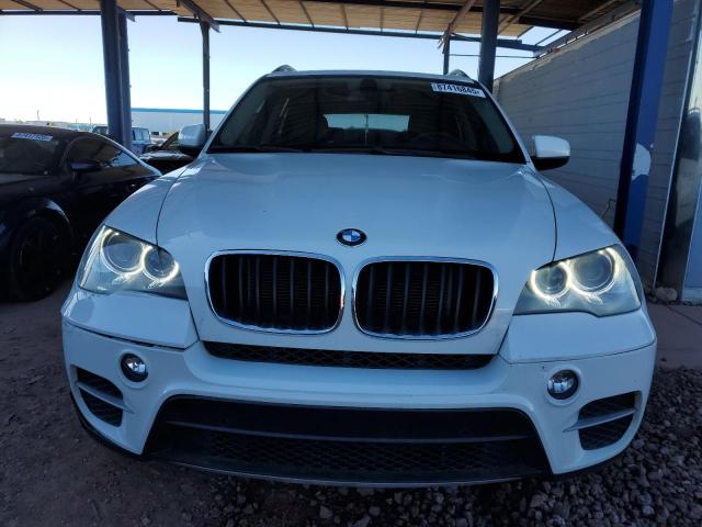 5UXZV4C56CL756067 - 2012 BMW X5 XDRIVE35I WHITE photo 5