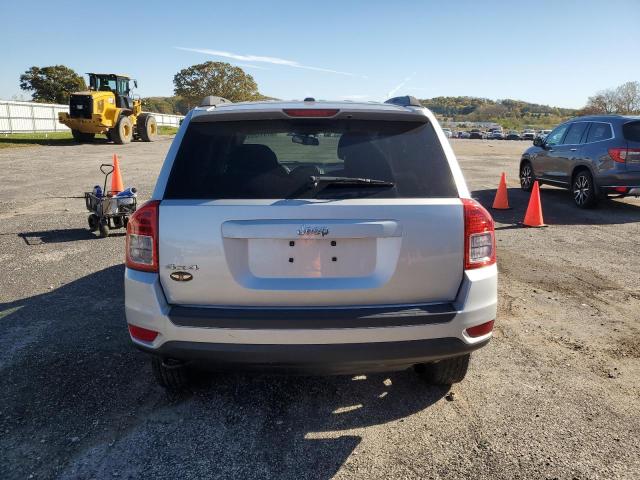 1C4NJDBB6CD624018 - 2012 JEEP COMPASS SPORT Silber Foto 6