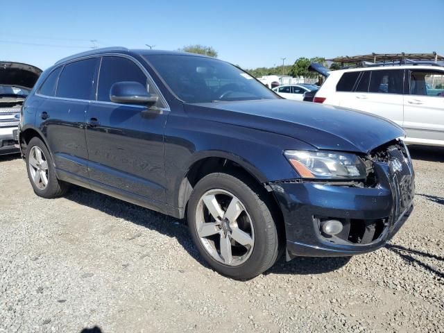 WA1LKAFP2AA036747 - 2010 AUDI Q5 PREMIUM PLUS Bleu photo 4