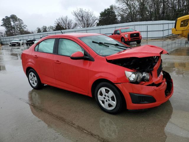 1G1JA5SH6E4226828 - 2014 CHEVROLET SONIC LS RED photo 4