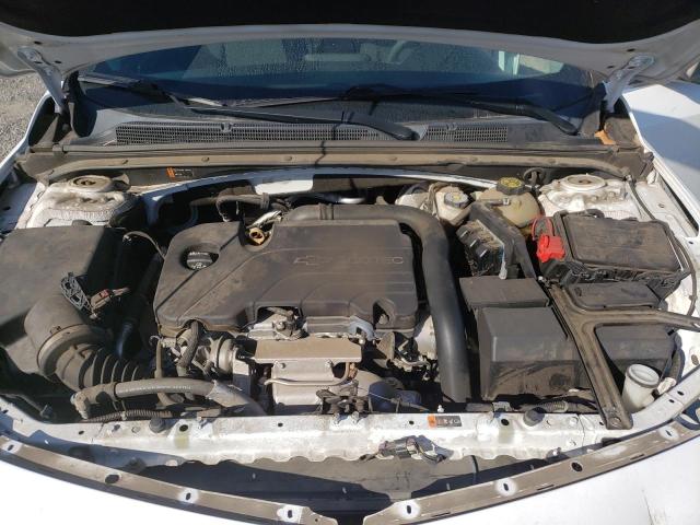 1G1ZB5ST6HF154140 - 2017 CHEVROLET MALIBU LS Beyaz fotoğraf 11