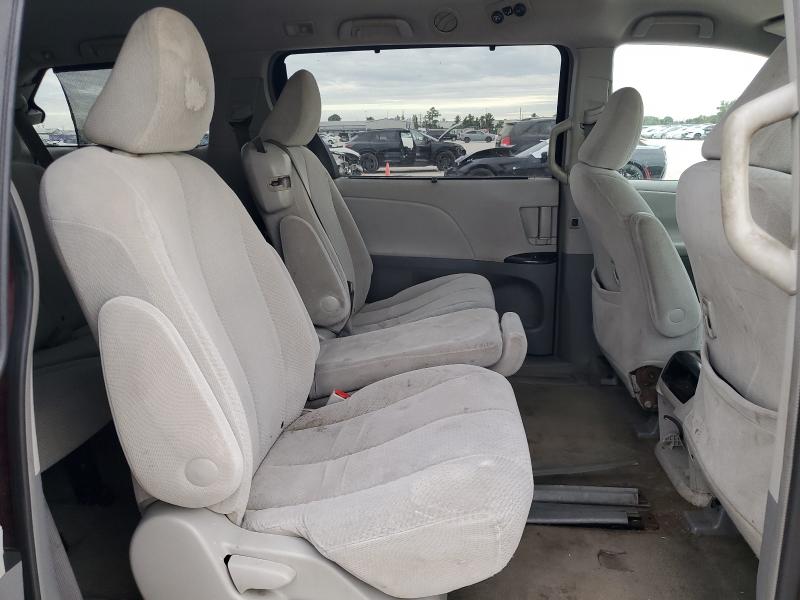 5TDKK3DC2BS131858 - 2011 TOYOTA SIENNA LE Բորդո լուսանկար 11