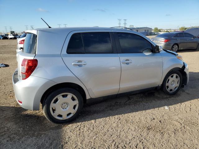 JTKKU10478J018483 - 2008 TOYOTA SCION XD ვერცხლისფერი ფოტო 3