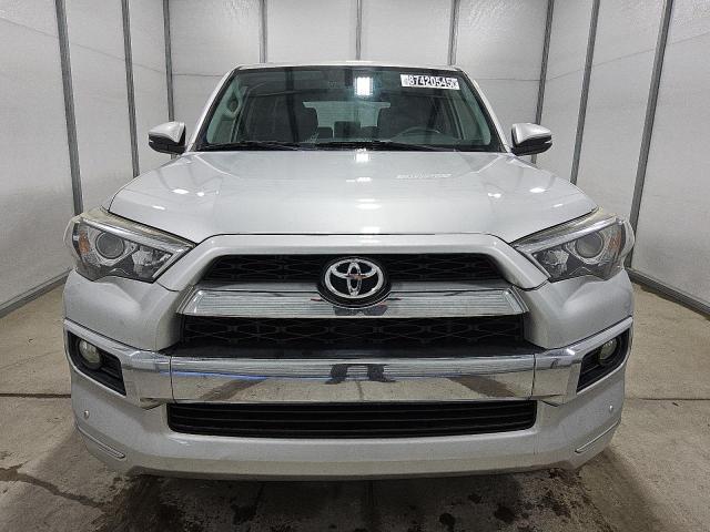 JTEBU5JR8F5247359 - 2015 TOYOTA 4RUNNER SR5/SR5 PREMIUM 银色 照片 5