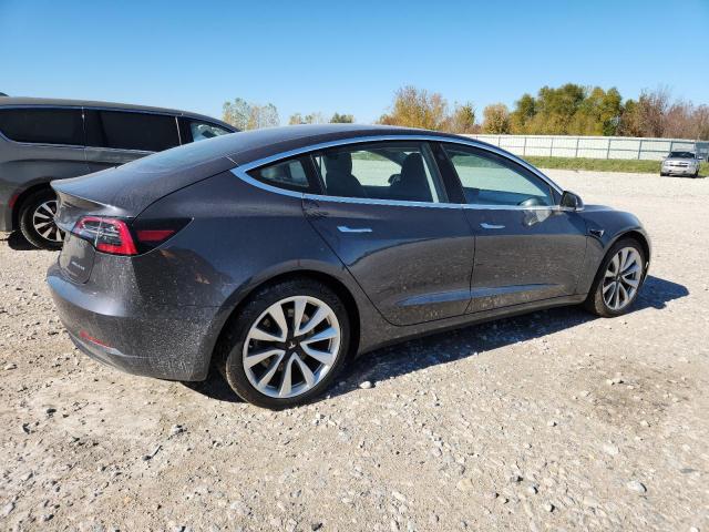 5YJ3E1EBXJF087374 - 2018 TESLA MODEL 3 GRAY photo 3