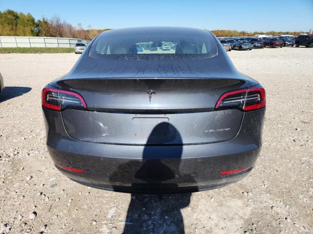 5YJ3E1EBXJF087374 - 2018 TESLA MODEL 3 GRAY photo 6