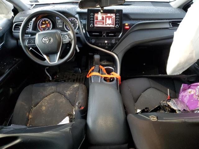 4T1C11AK8NU638220 - 2022 TOYOTA CAMRY LE WHITE photo 8