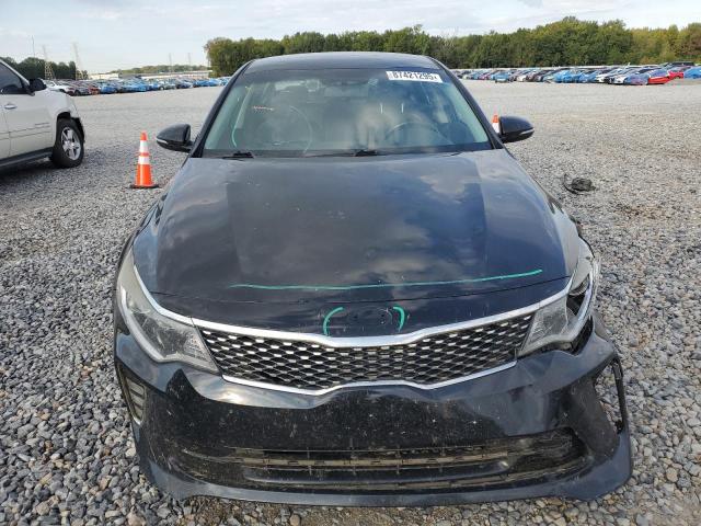5XXGT4L30JG209631 - 2018 KIA OPTIMA LX შავი ფოტო 5