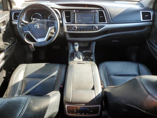 5TDKKRFH9ES019817 - 2014 TOYOTA HIGHLANDER XLE GRAY photo 8