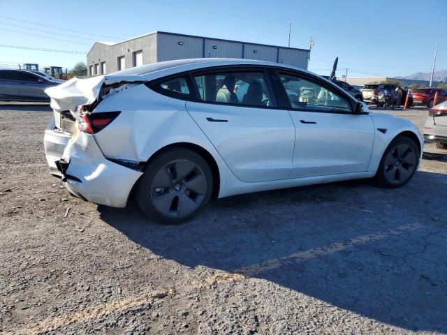 5YJ3E1EA8PF604039 - 2023 TESLA MODEL 3 Beyaz fotoğraf 3