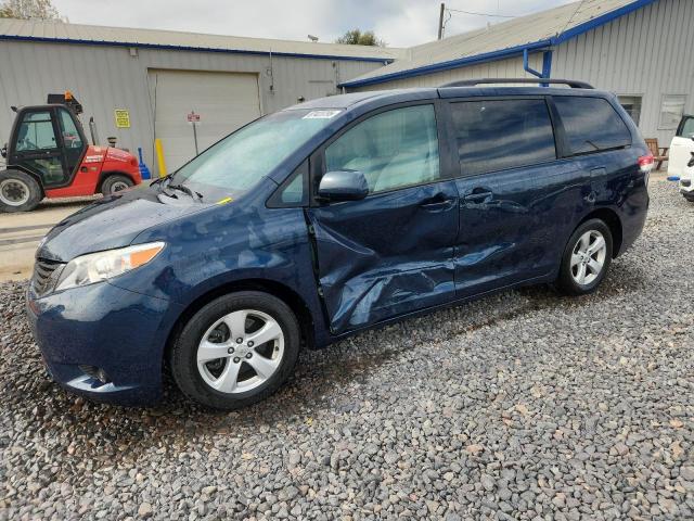 2011 TOYOTA SIENNA LE, 