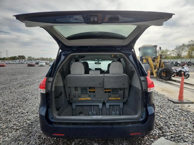 5TDKK3DC3BS044311 - 2011 TOYOTA SIENNA LE ლურჯი ფოტო 6