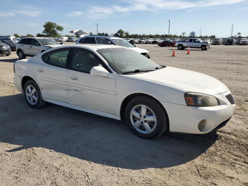 2G2WP552X81182808 - 2008 PONTIAC GRAND PRIX WHITE photo 4