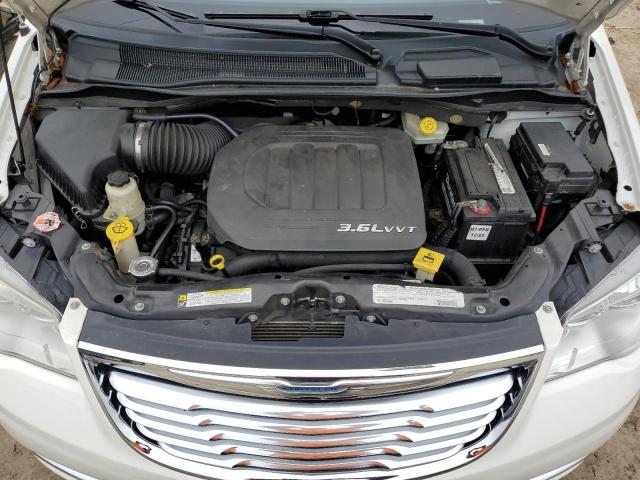 2C4RC1CG2CR393149 - 2012 CHRYSLER TOWN & COU TOURING L WHITE photo 12