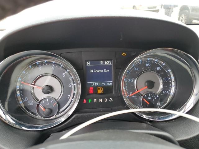 2C4RC1CG2CR393149 - 2012 CHRYSLER TOWN & COU TOURING L WHITE photo 9