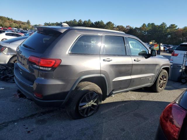 1C4RJFAGXHC670507 - 2017 JEEP GRAND CHER LAREDO GRAY photo 3