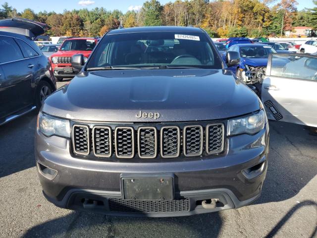 1C4RJFAGXHC670507 - 2017 JEEP GRAND CHER LAREDO GRAY photo 5