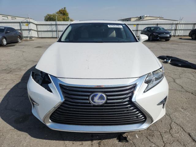 JTHBW1GG2G2131427 - 2016 LEXUS ES 300H WHITE photo 5