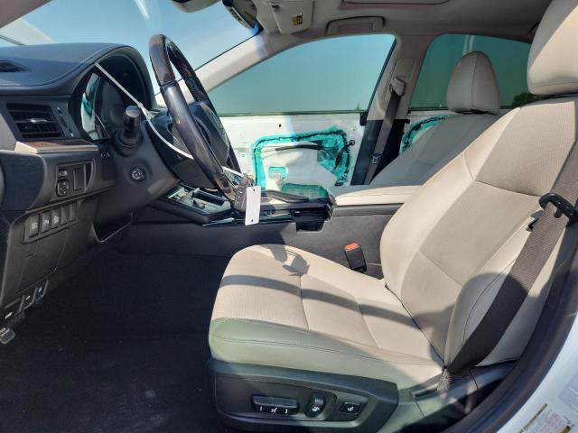 JTHBW1GG2G2131427 - 2016 LEXUS ES 300H WHITE photo 7