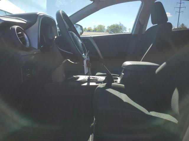 2T3ZFREV0JW497515 - 2018 TOYOTA RAV4 LE SILVER photo 7