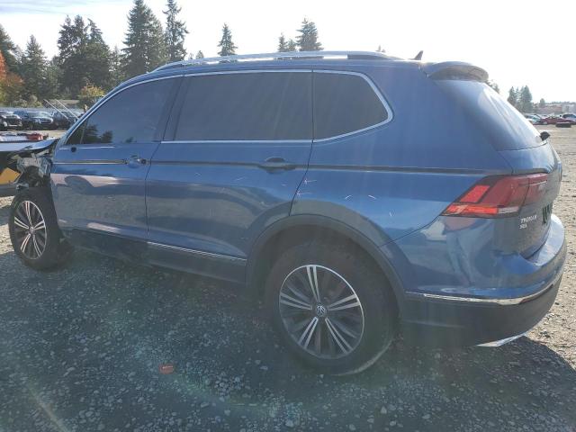 3VV2B7AX3JM200216 - 2018 VOLKSWAGEN TIGUAN SE أزرق صورة 2