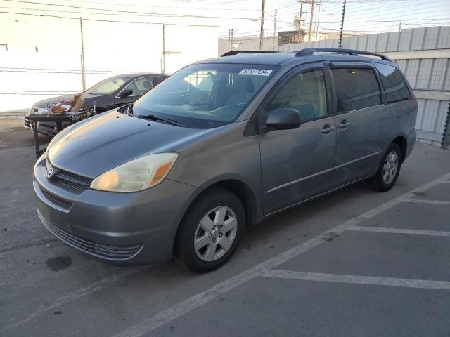 2005 TOYOTA SIENNA CE, 