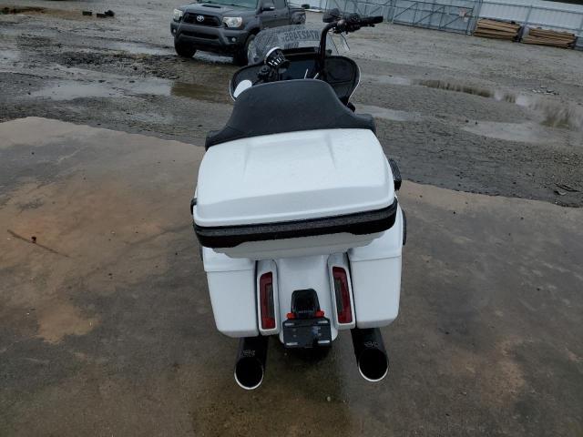 1HD1KH716RB621447 - 2024 HARLEY-DAVIDSON FLTRX Weiß Foto 6