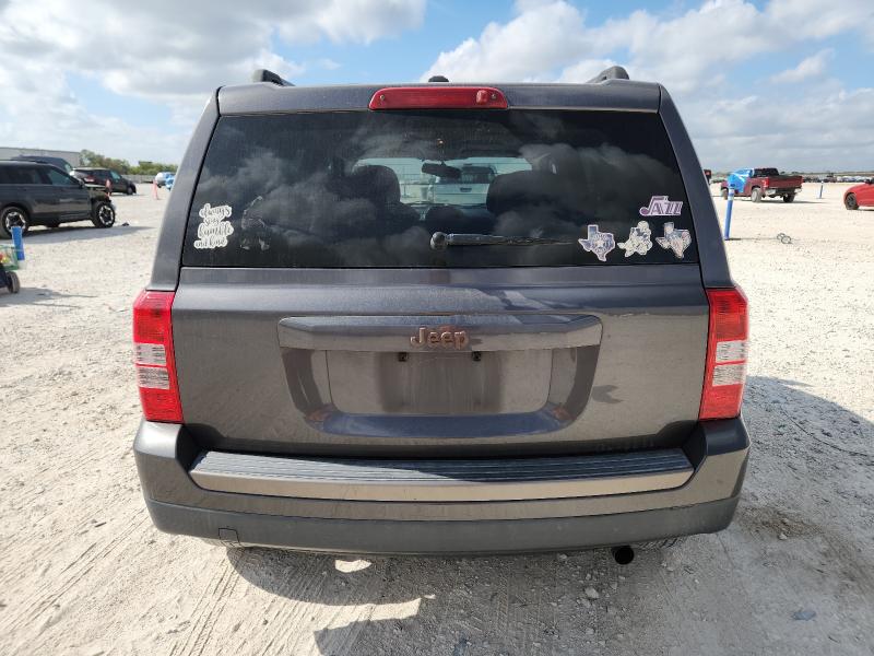 1C4NJPBB9GD715775 - 2016 JEEP PATRIOT SPORT GRAY photo 6