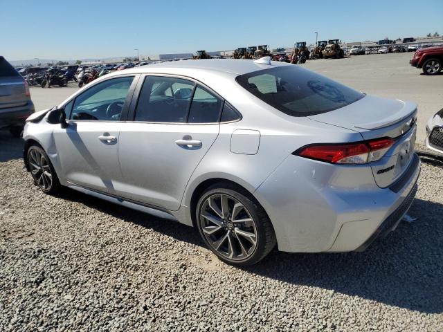 5YFS4MCE8NP098199 - 2022 TOYOTA COROLLA SE Gümüş fotoğraf 2