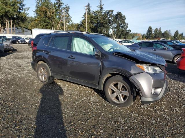 2T3WFREV6FW196001 - 2015 TOYOTA RAV4 XLE GRAY photo 4