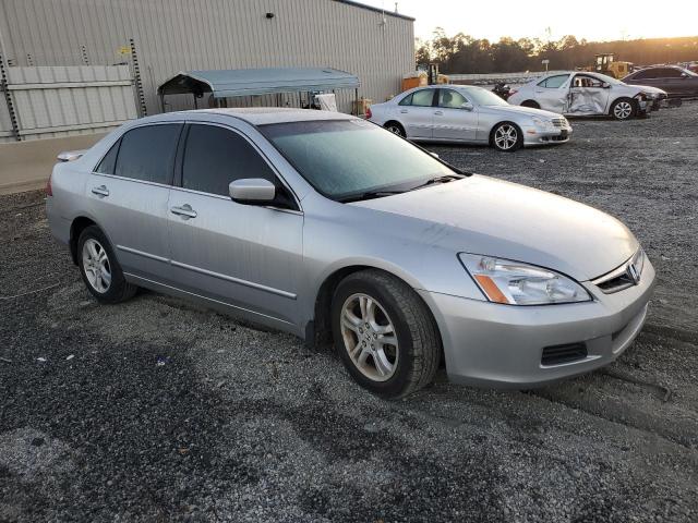1HGCM56807A124741 - 2007 HONDA ACCORD EX 银色 照片 4