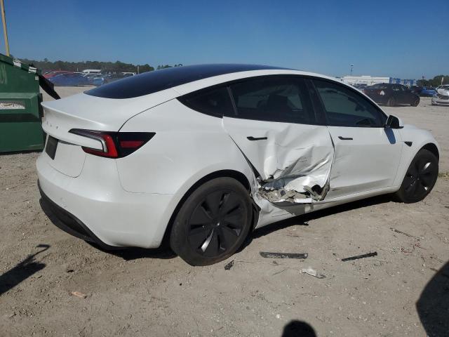 5YJ3E1EA6SF973507 - 2025 TESLA MODEL 3 WHITE photo 3