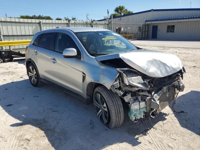 JA4APUAU5NU021929 - 2022 MITSUBISHI OUTLANDER ES 银色 照片 4