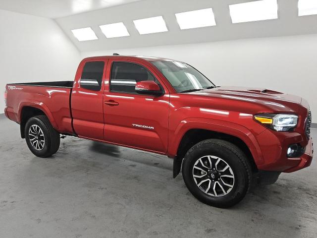 3TYRZ5CN9NT022797 - 2022 TOYOTA TACOMA ACCESS CAB Червоний фото 4