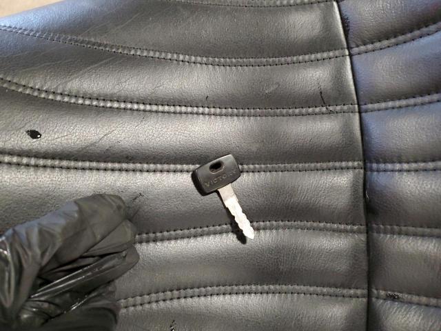 5VPXB36N9D3025546 - 2013 VICTORY MOTORCYCLES JACKPOT ORANGE photo 8